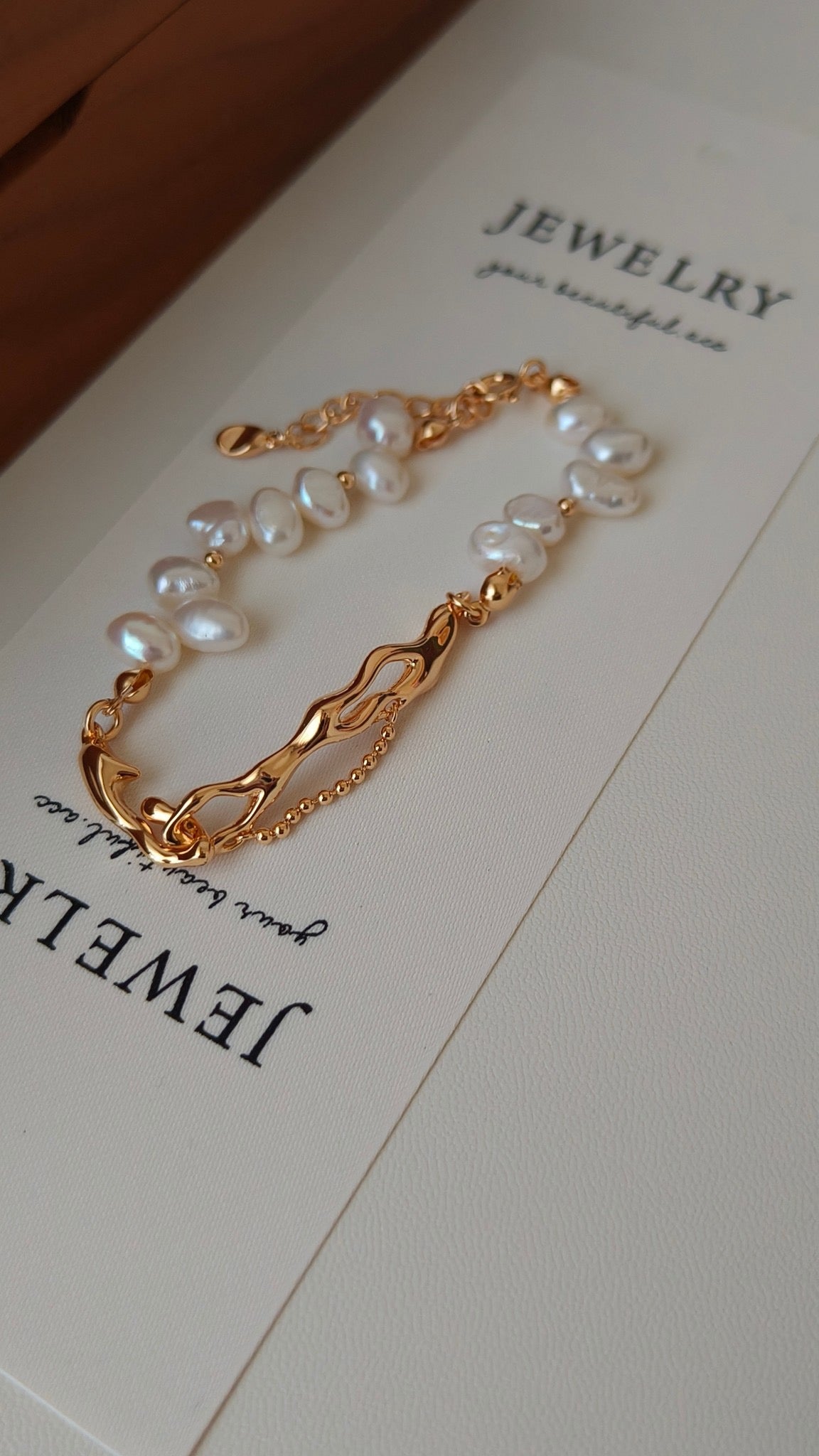 Solace Pearl Bracelet